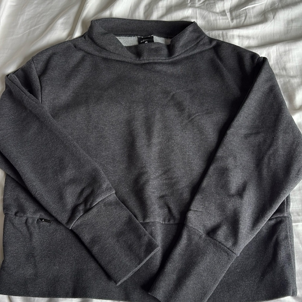 Nike dri-fit crew neck